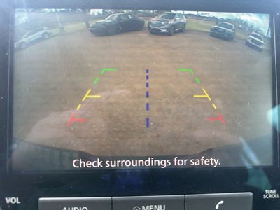 2024 Nissan TITAN — photo 16 view