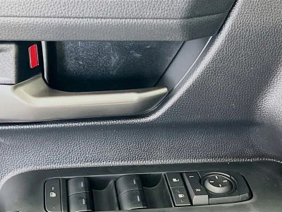 2025 Toyota Tacoma — photo 14 view