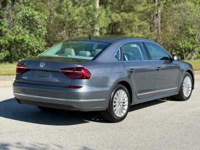 2017 Volkswagen Passat - Photo 10