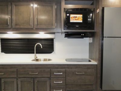 2026 Entegra Coach Odyssey - Photo 7