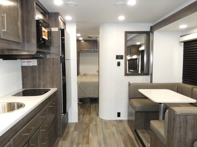 2026 Entegra Coach Odyssey - Photo 5