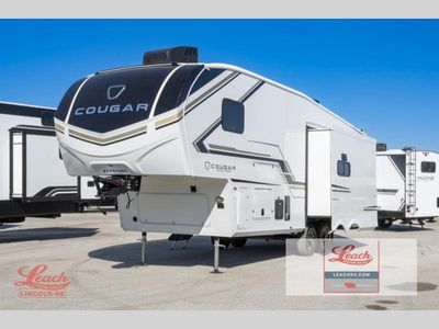 2026 Cougar Half-Ton 26RES - Photo 5
