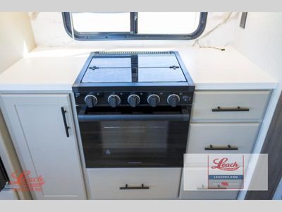 2026 Cougar Half-Ton 26RES - Photo 10