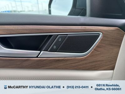 2024 Volkswagen Atlas - Photo 35