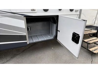 2026 Forest River Georgetown 7 Series GT7 - Photo 8