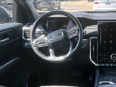 2025 GMC Acadia — detail view