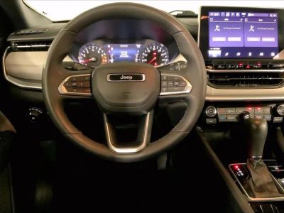 2025 Jeep Compass — detail view