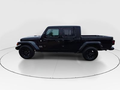 2023 Jeep Gladiator - Photo 4