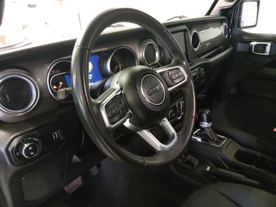 2023 Jeep Gladiator - Photo 13