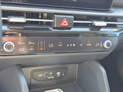 2026 Kia Sportage — photo 25 view