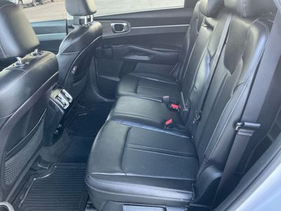 2022 Kia Sorento — photo 16 view