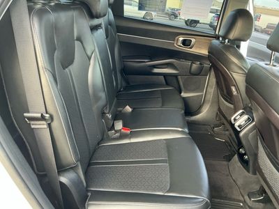 2022 Kia Sorento — photo 19 view