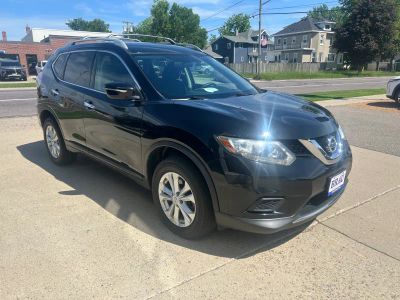 2015 Nissan Rogue — interior view