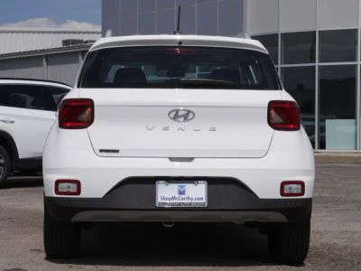 2026 Hyundai Venue - Photo 15