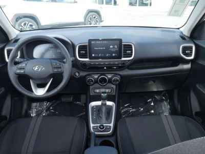 2026 Hyundai Venue - Photo 38