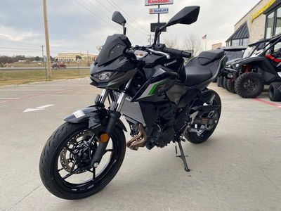 2025 Kawasaki Z500 ABS - Photo 2