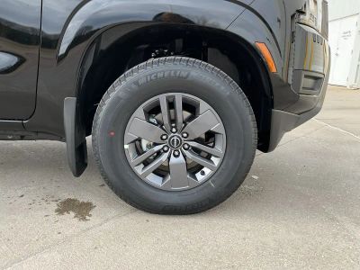2026 Nissan Frontier — photo 16 view