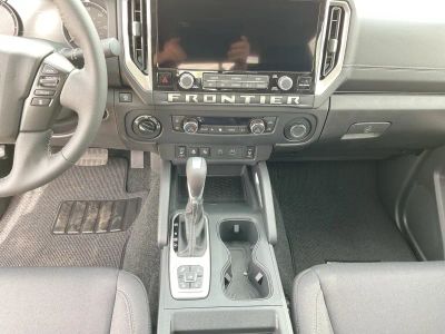 2026 Nissan Frontier — photo 13 view