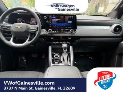 2024 Chevrolet Colorado — photo 12 view