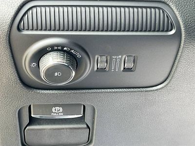 2025 Jeep Wagoneer L - Photo 10
