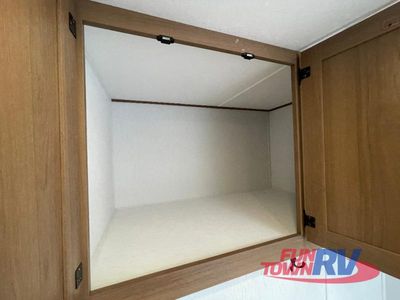 2026 Coachmen RV Apex Ultra-Lite - Photo 33