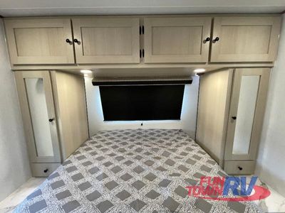 2026 Coachmen RV Apex Ultra-Lite - Photo 36