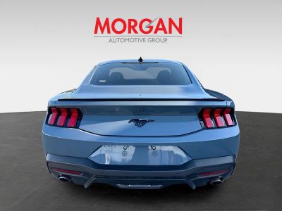 2025 Ford Mustang — photo 7 view