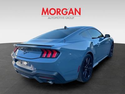 2025 Ford Mustang — photo 8 view