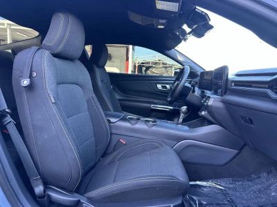 2025 Ford Mustang — photo 23 view