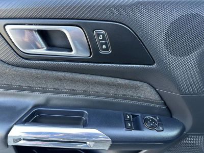 2025 Ford Mustang — photo 15 view