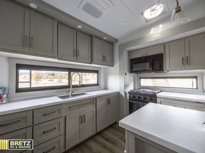 2026 Brinkley Model Z - Photo 13