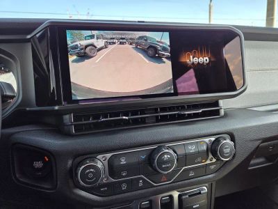 2026 Jeep Wrangler — photo 21 view