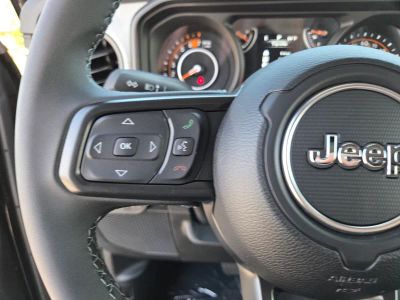 2026 Jeep Wrangler — photo 18 view
