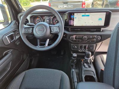 2026 Jeep Wrangler — photo 10 view