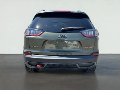 2020 Jeep Cherokee — interior view