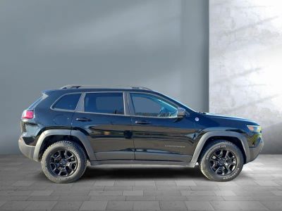 2019 Jeep Cherokee — photo 7 view