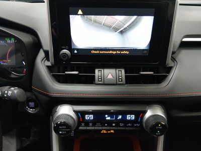 2024 Toyota RAV4 - Photo 16