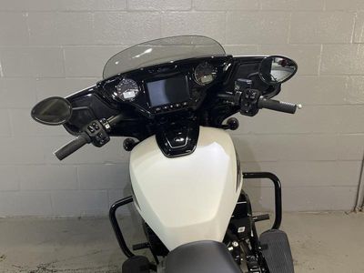 2025 Indian Motorcycle Chieftain PowerPlus Dark Horse w/PowerBand Audio Ghost White Metallic Smok - Photo 15
