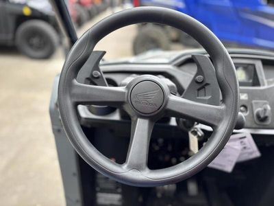 2025 Honda Pioneer 520 - Photo 11