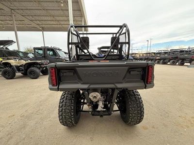 2025 Honda Pioneer 520 - Photo 6