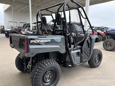 2025 Honda Pioneer 520 - Photo 5