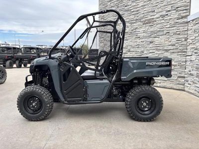 2025 Honda Pioneer 520 - Photo 7