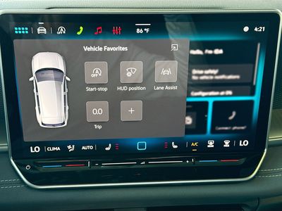 2026 Volkswagen Tiguan — photo 32 view