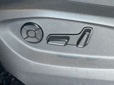 2026 Volkswagen Tiguan — photo 25 view