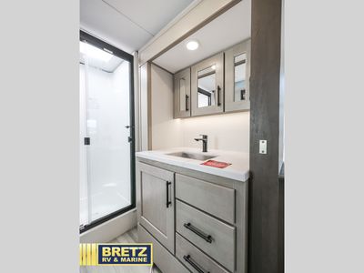 2026 Grand Design Influence - Photo 36