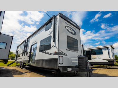 2025 Forest River RV Cherokee Timberwolf Black Label - Photo 3