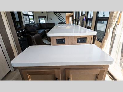2025 Forest River RV Cherokee Timberwolf Black Label - Photo 47