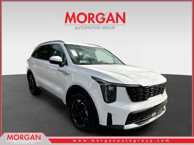 2026 Kia Sorento S in White — front three-quarter view