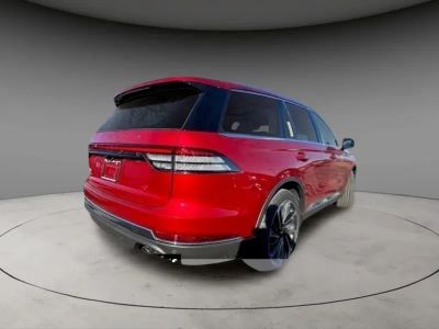 2025 Lincoln Aviator — detail view