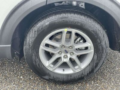 2026 Ford Explorer — photo 9 view